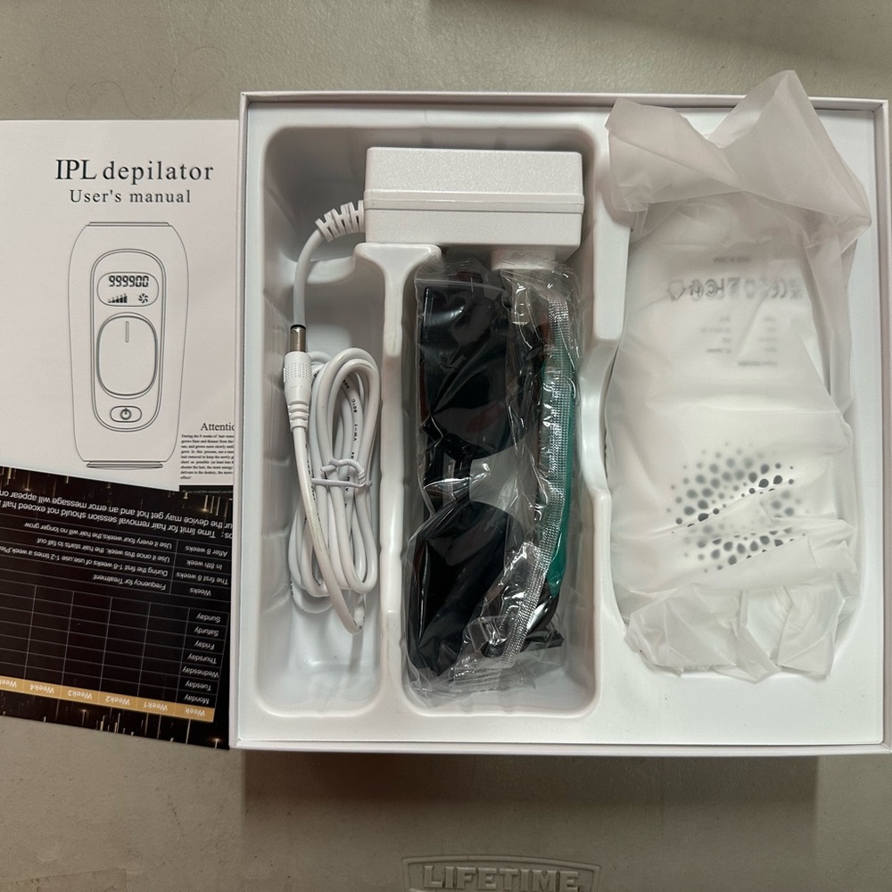 NIB ARTOLF Laser Hair Removal for Women & Men Permanent IPL Hair Removal Device